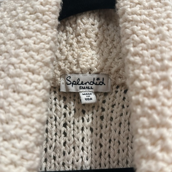 Adorable splendid sweater vest/ cardigan! ✨ - Picture 2 of 4